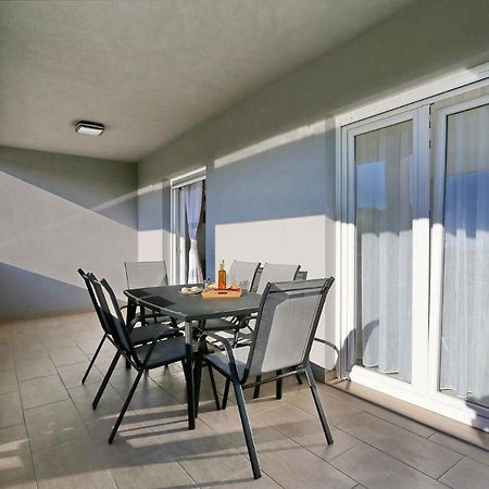 Apartments Lisac วีร์ ภายนอก รูปภาพ